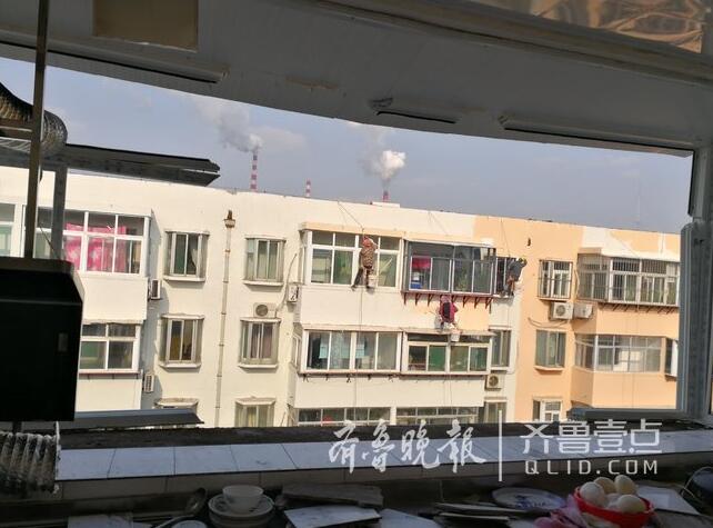 濟南老人做飯時燃氣泄漏突發爆炸 港華燃氣:報警器工作正常